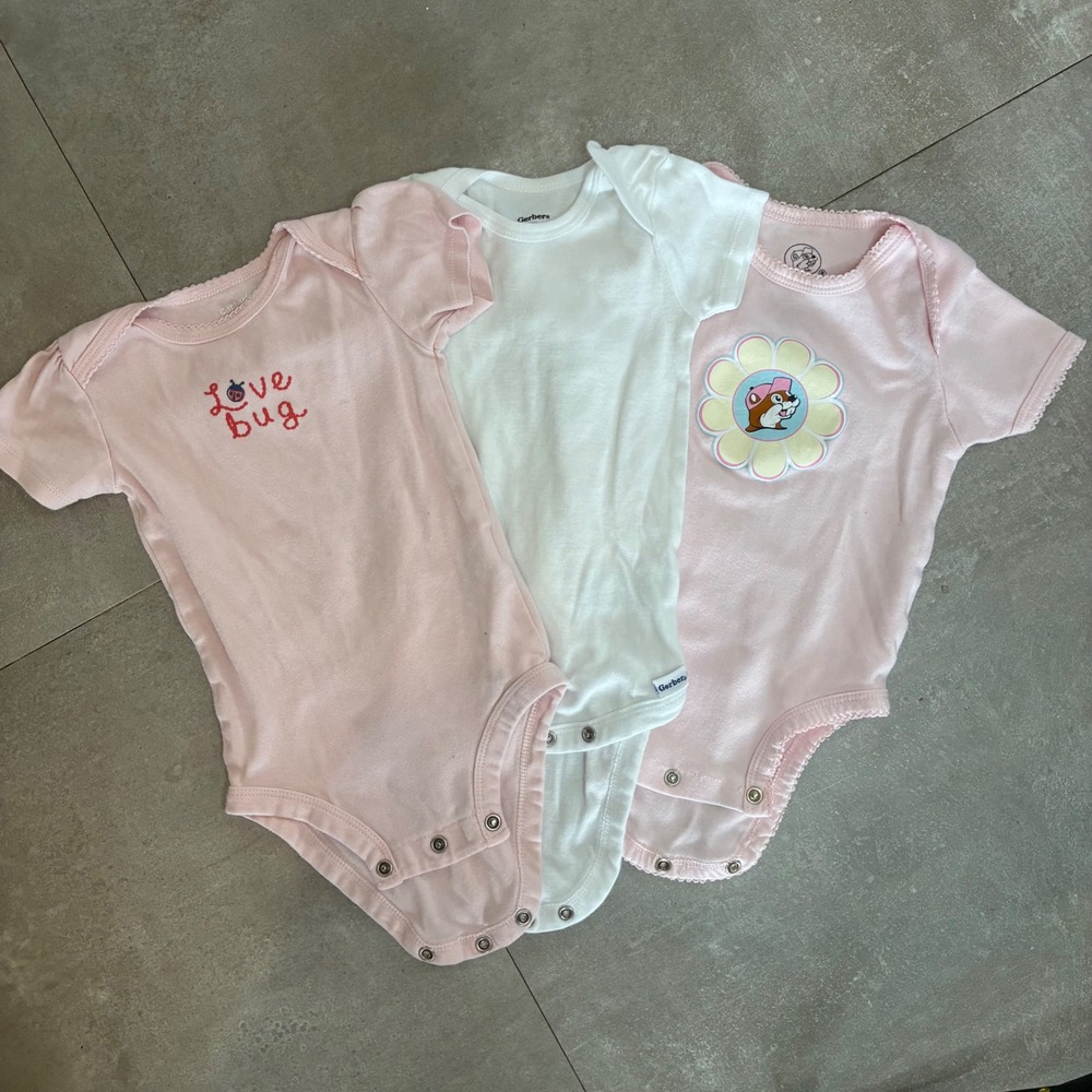 Lot of 3 Baby Girls Bodysuits 12M Buc-ees Carters Gerber Pink White Short Sleeve